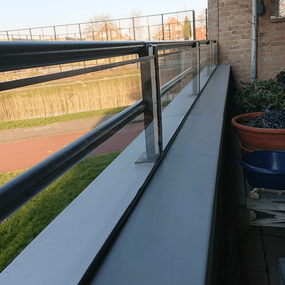 Balustrade van plexiglas
