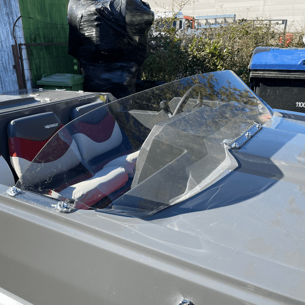 Windschutzscheibe aus Acrylglas für JetBoot
