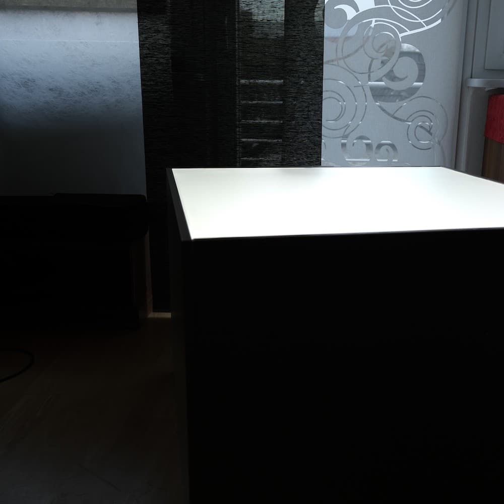 Beleuchteter Würfel aus Acrylglas 4