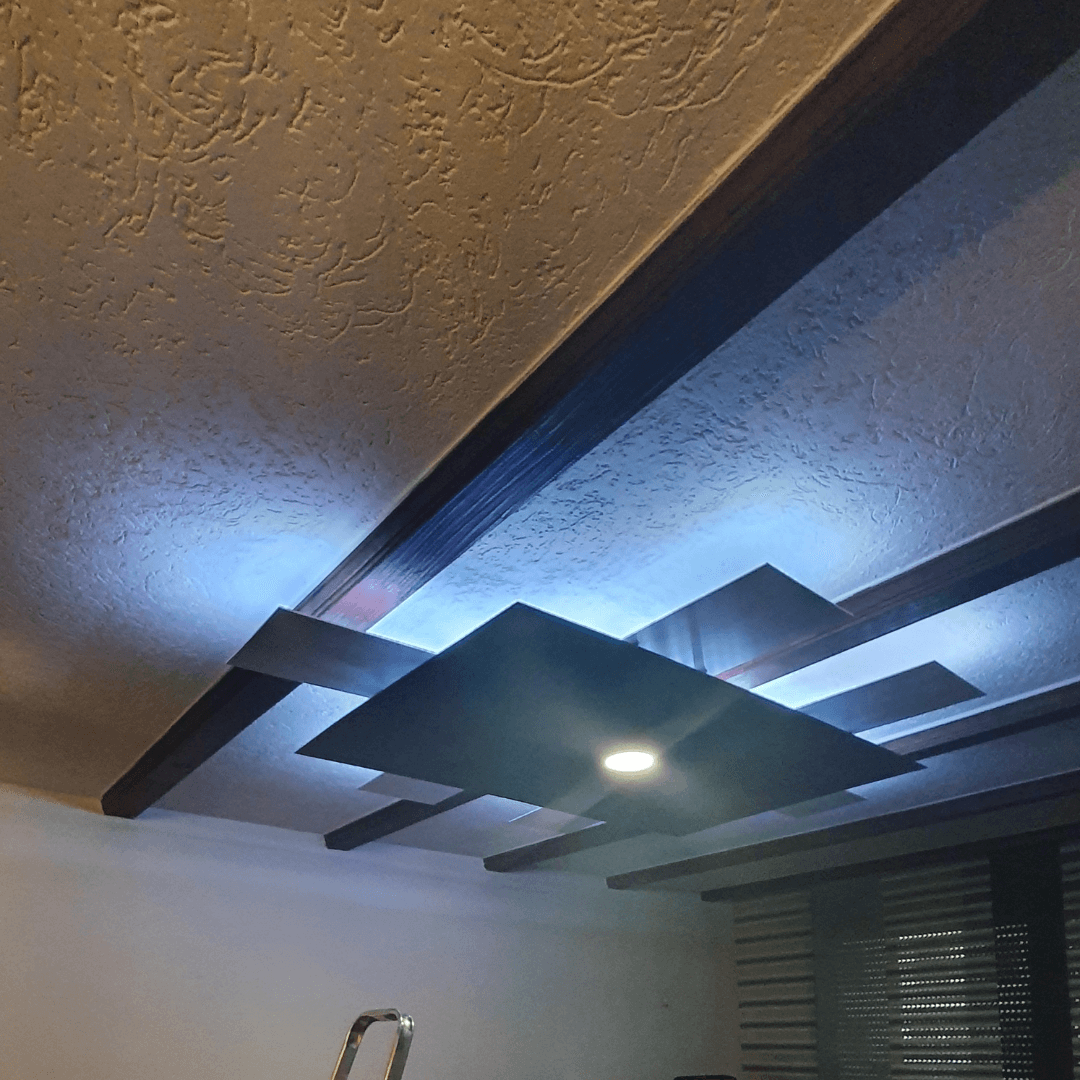 Deckenlampe mit PVC-Platten selber bauen