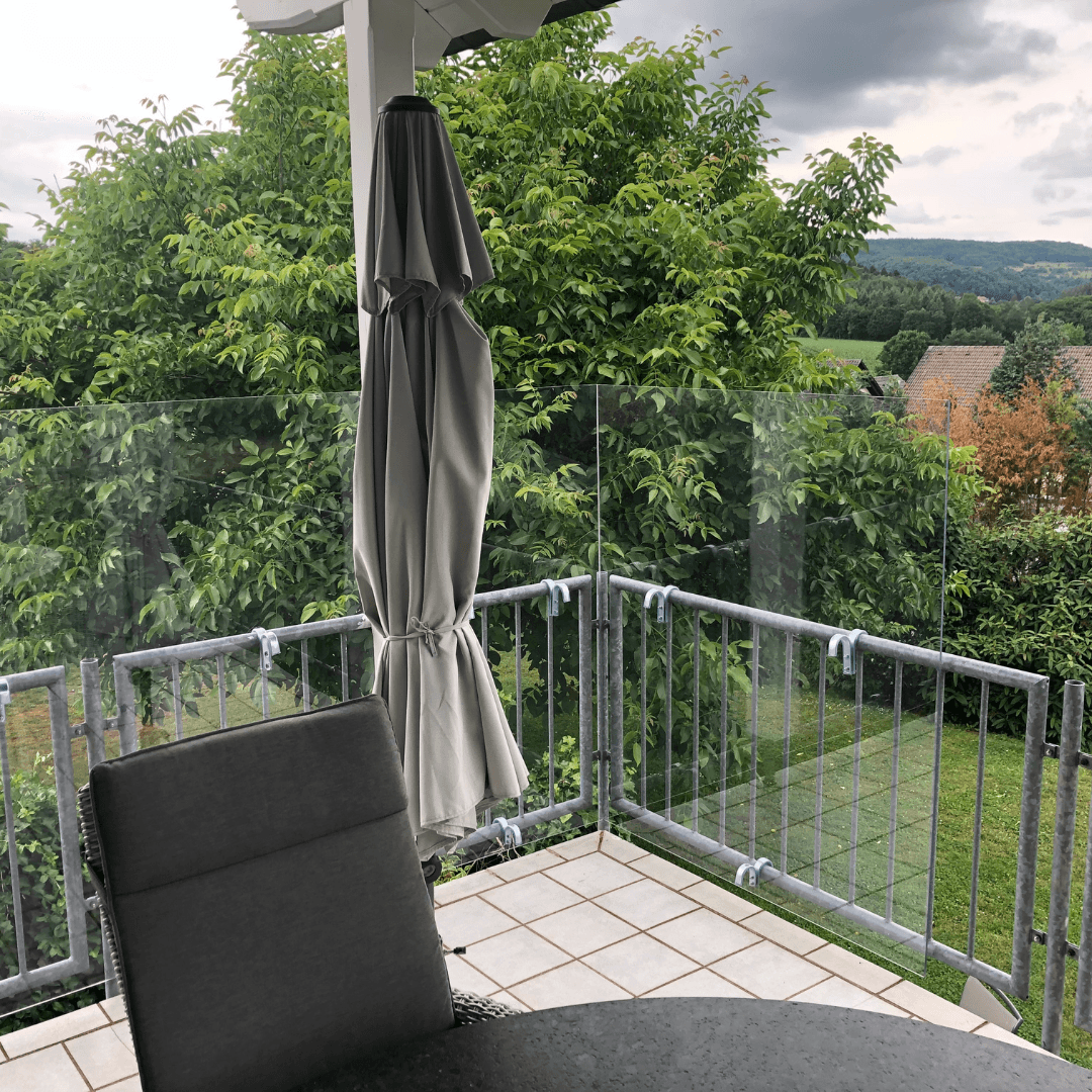 Flexiblen und transparenten Windschutz