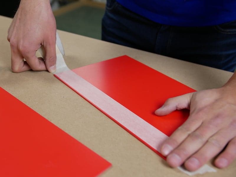 PVC Platten können problemlos verklebt werden