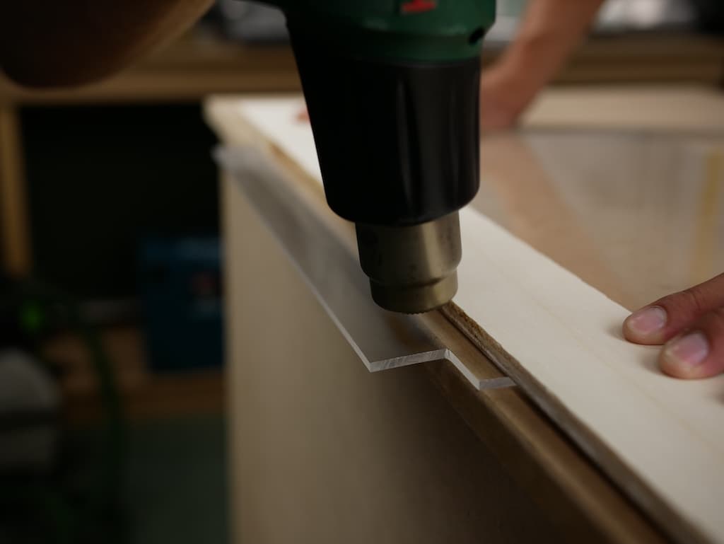 Plexiglas Stuhl Sitzfläche erwärmen
