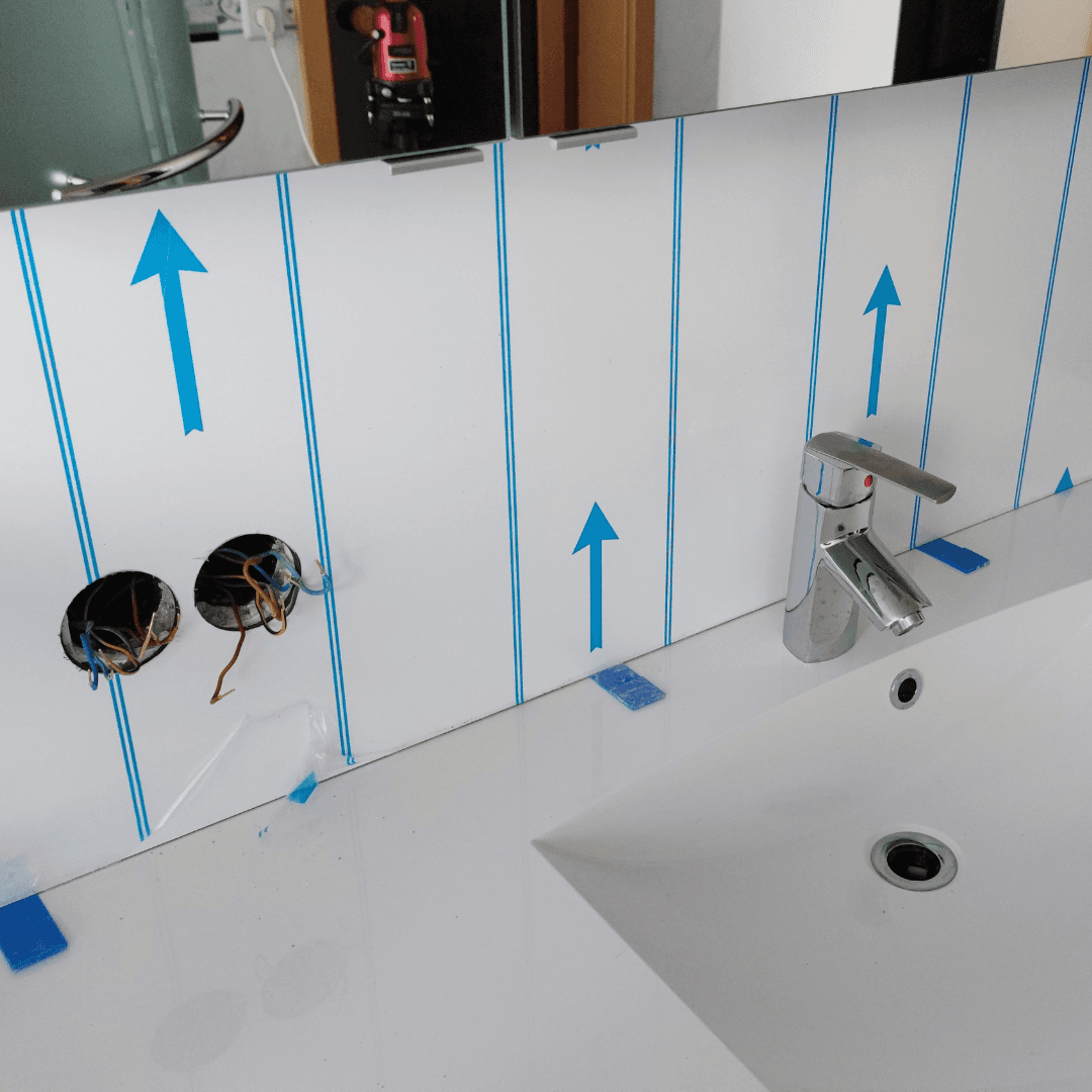 Sanierung Badmöbel mit Plexiglas