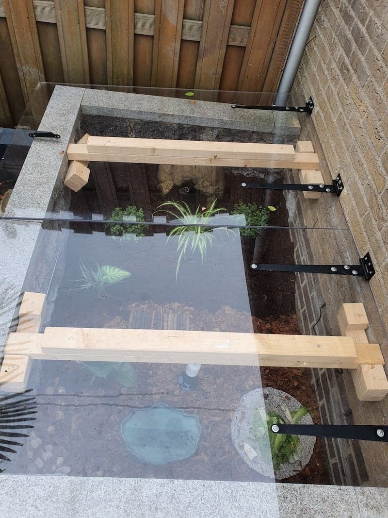 Schildkrötenhaus draußen bauen