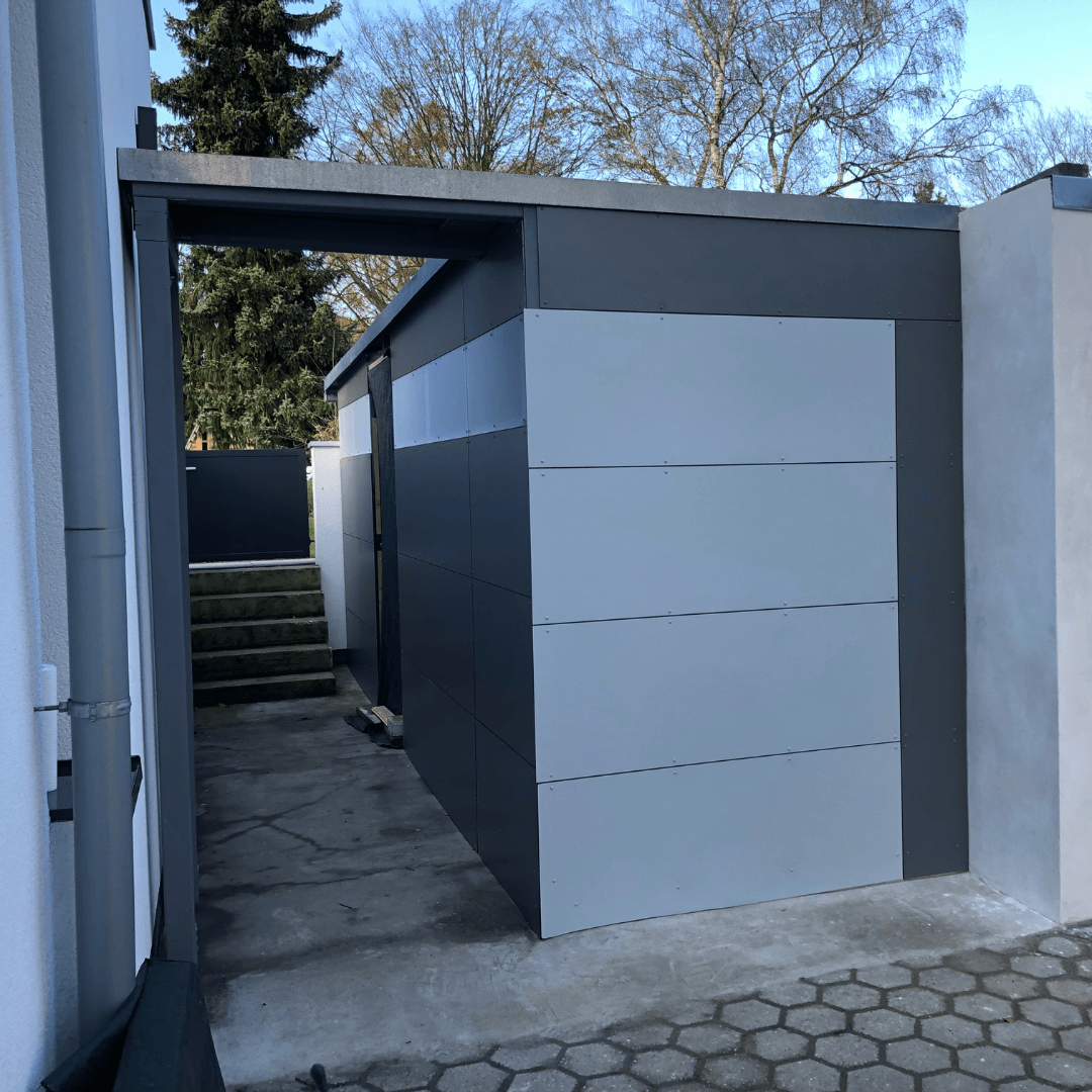 Stauraum mit Verkleidung aus HPL Platten