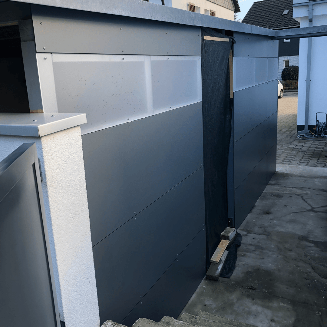 Stauraum mit Verkleidung aus HPL Platten