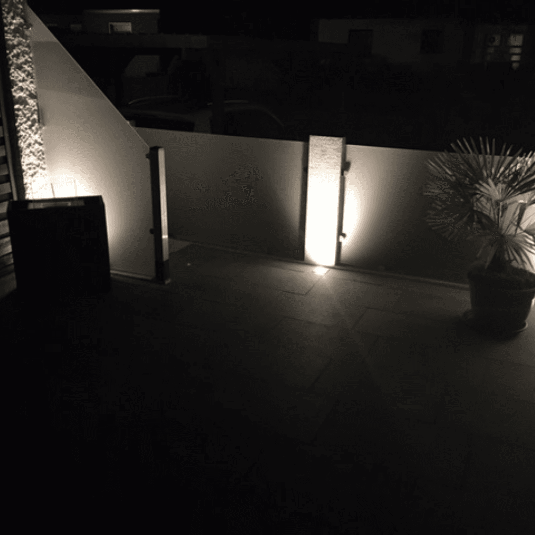 Terrassensanierung mit Granit und Wänden aus Kunststoffplatten