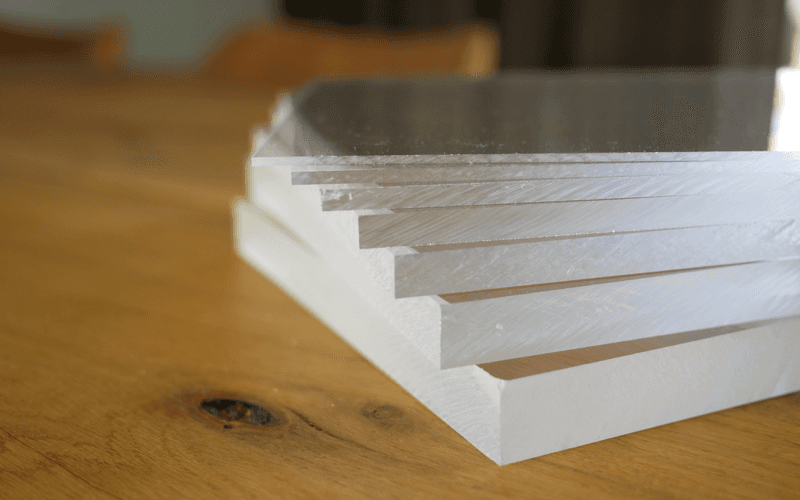 Welche Plexiglas Dicke benoetigen Sie