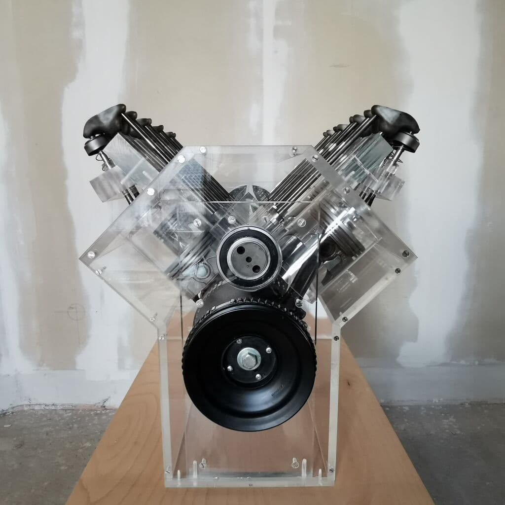 chevrolet-v8-motor-aus-acrylglas02