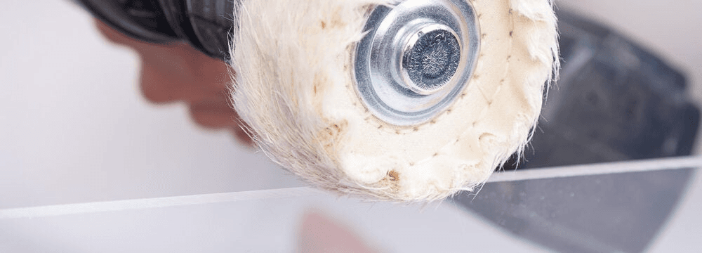 So wird mattes PLEXIGLAS®️ sofort wieder glänzend