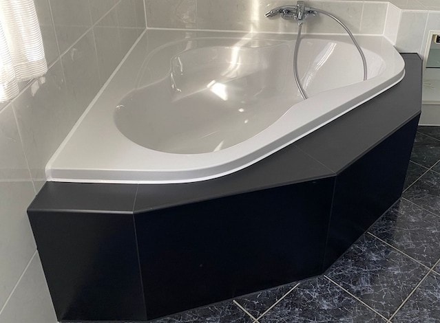 Abdeckung für Eckbadewanne2