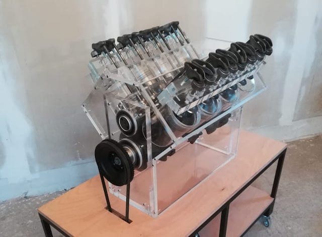 Chevrolet V8 Motor aus Acrylglas05 kopie