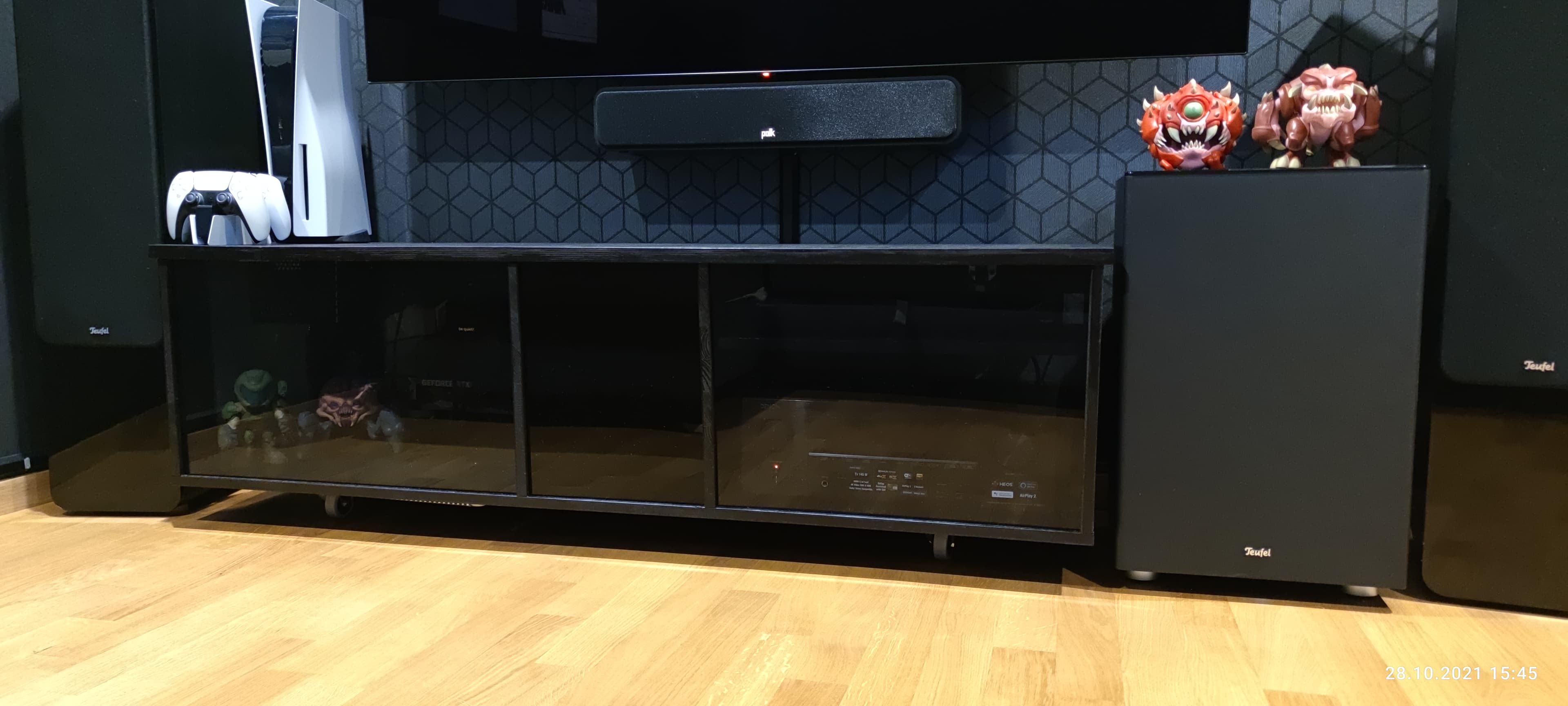 Computer-Truhe mit Front aus Acrylglas