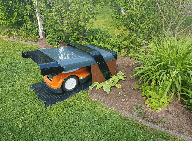 Garage für Rasenroboter