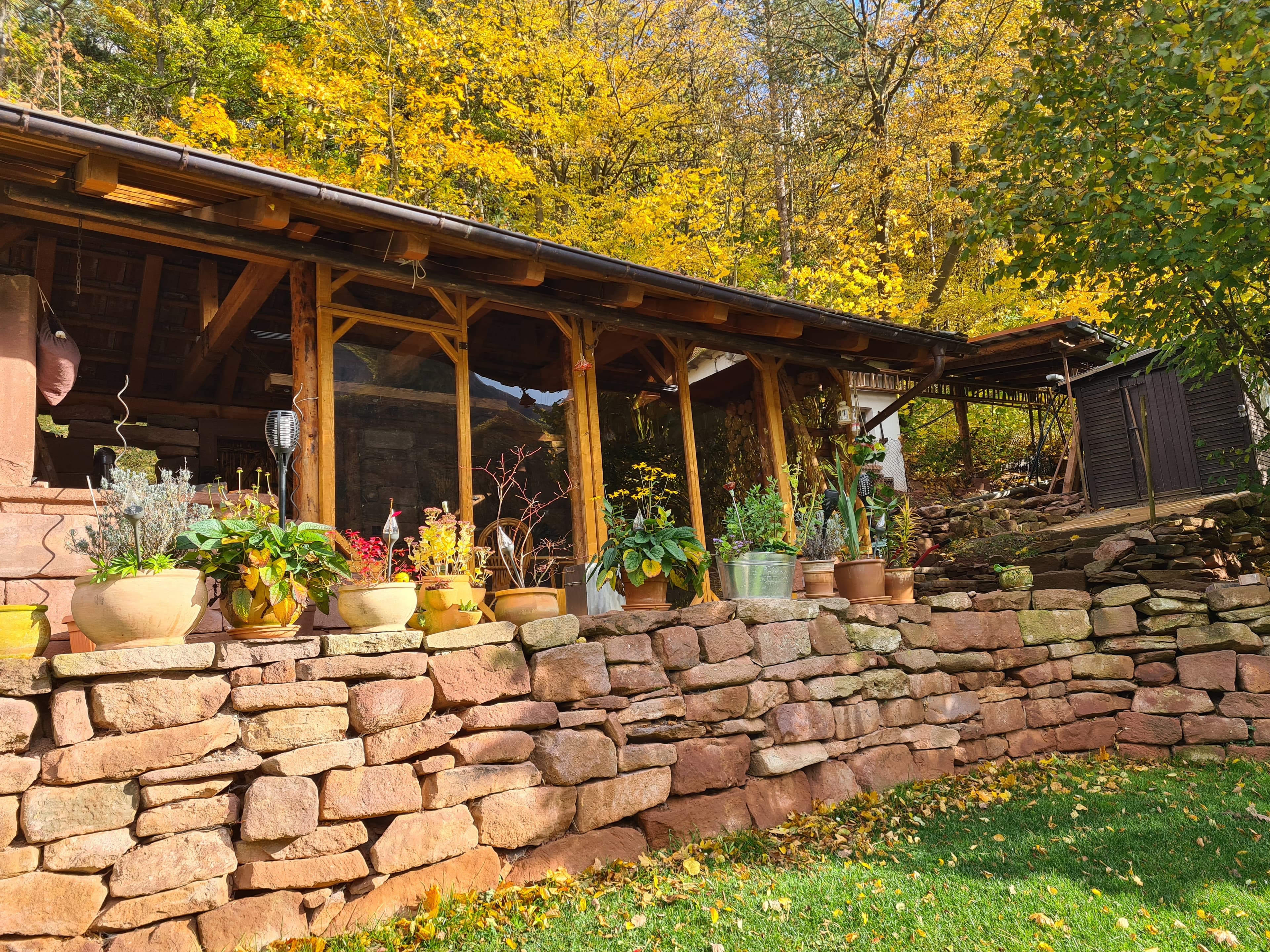 Kunststofffenster für die Gartenlaube