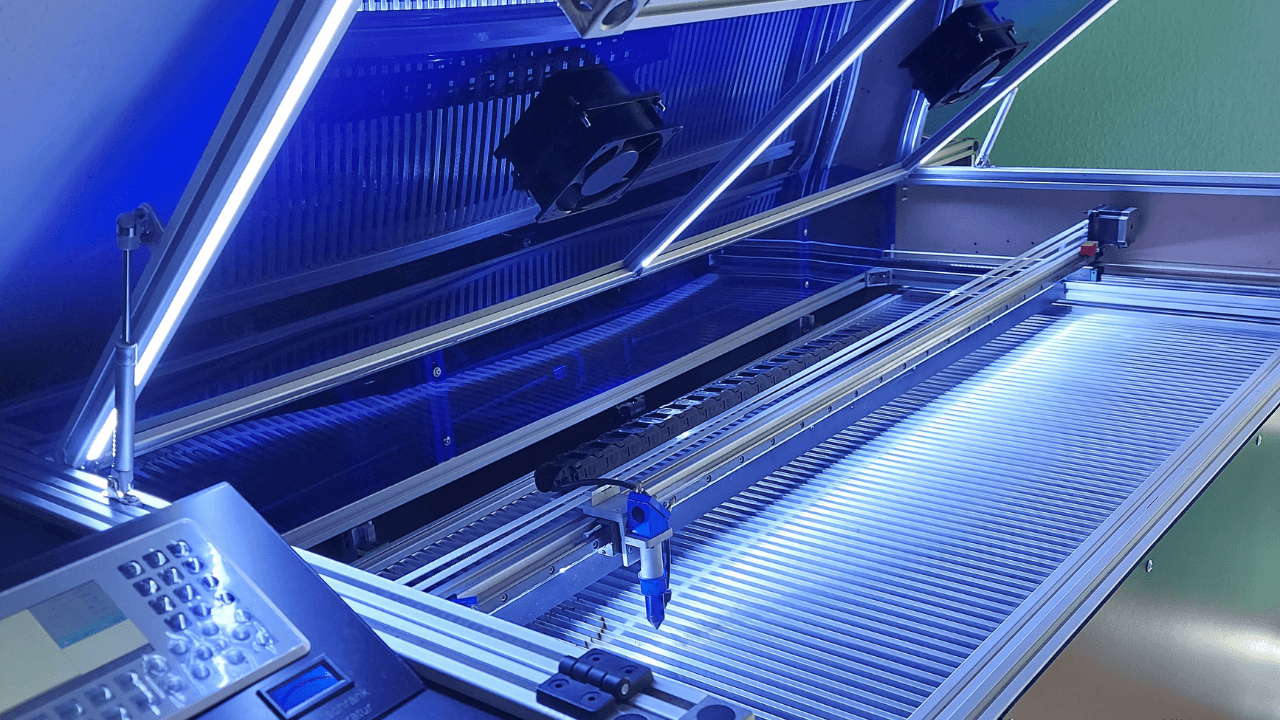 abdeckung laserschneiderät banner