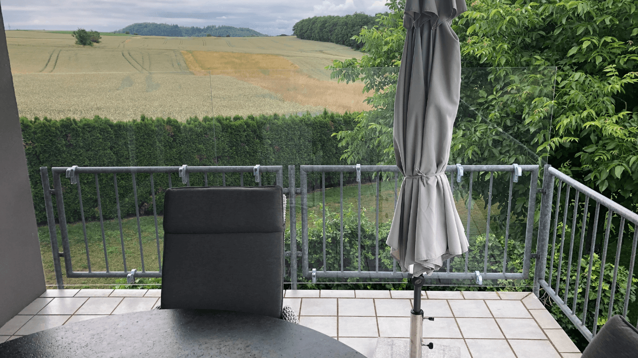 banner website