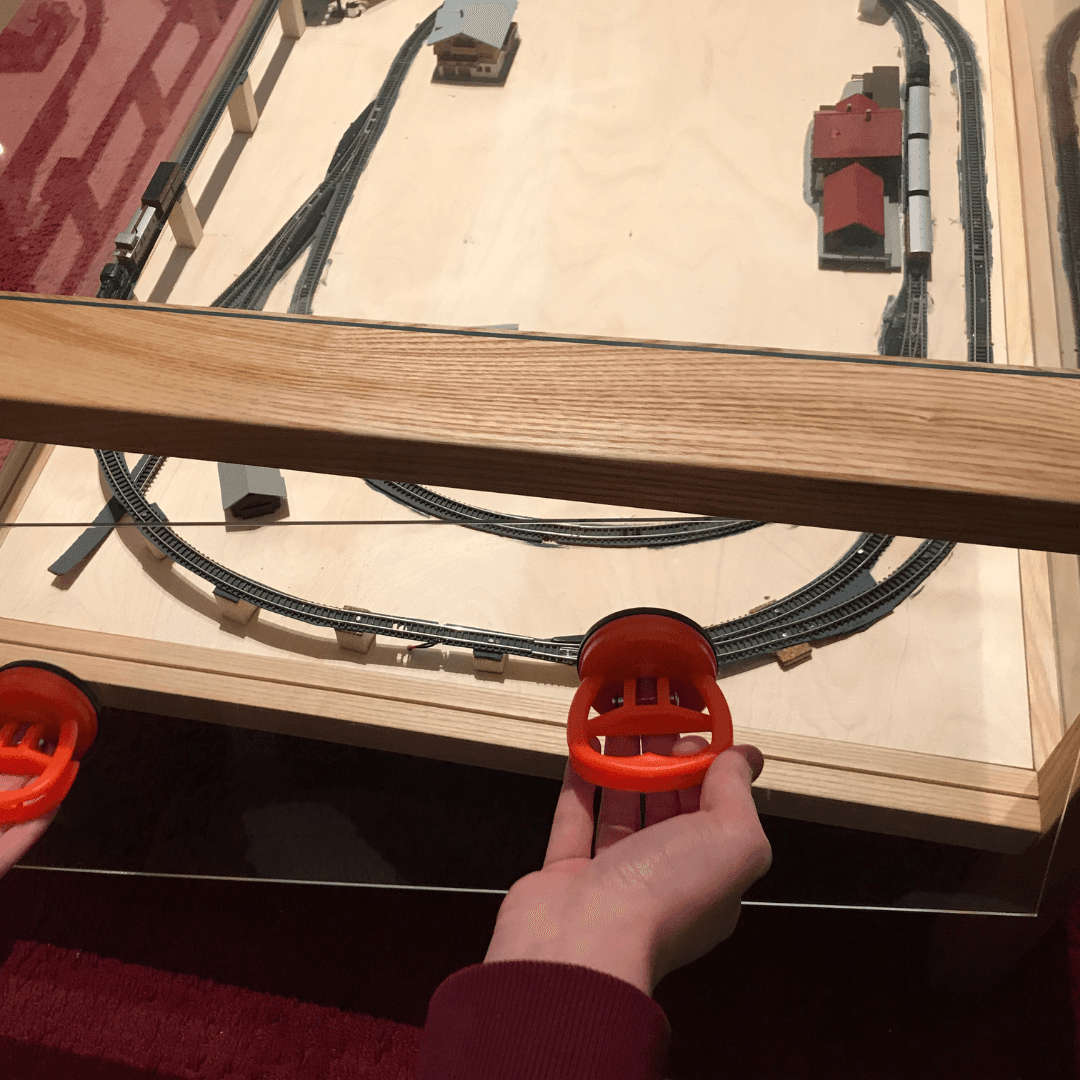 Modelleisenbahn Tisch selber bauen