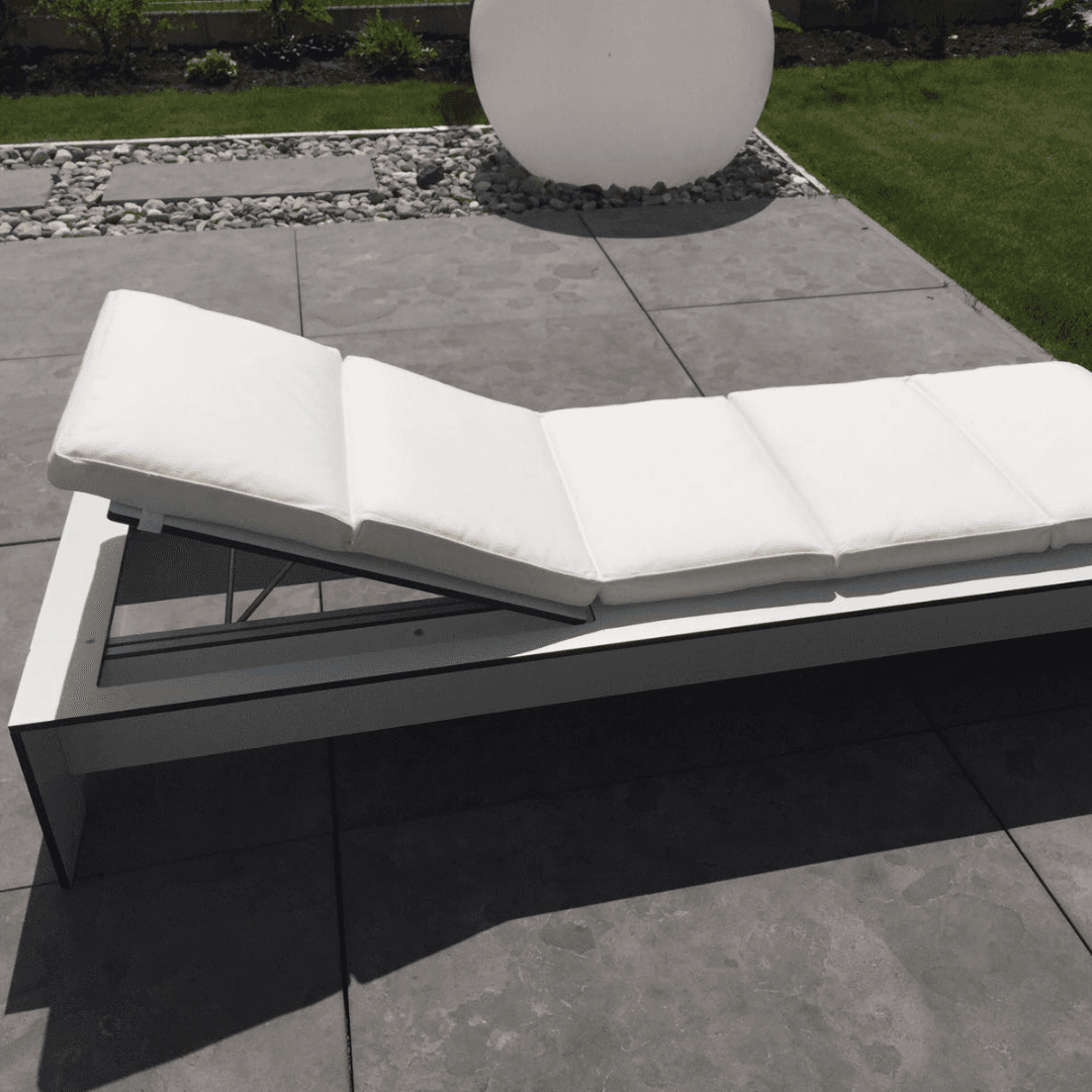Moderne Gartenliege aus HPL selber bauen