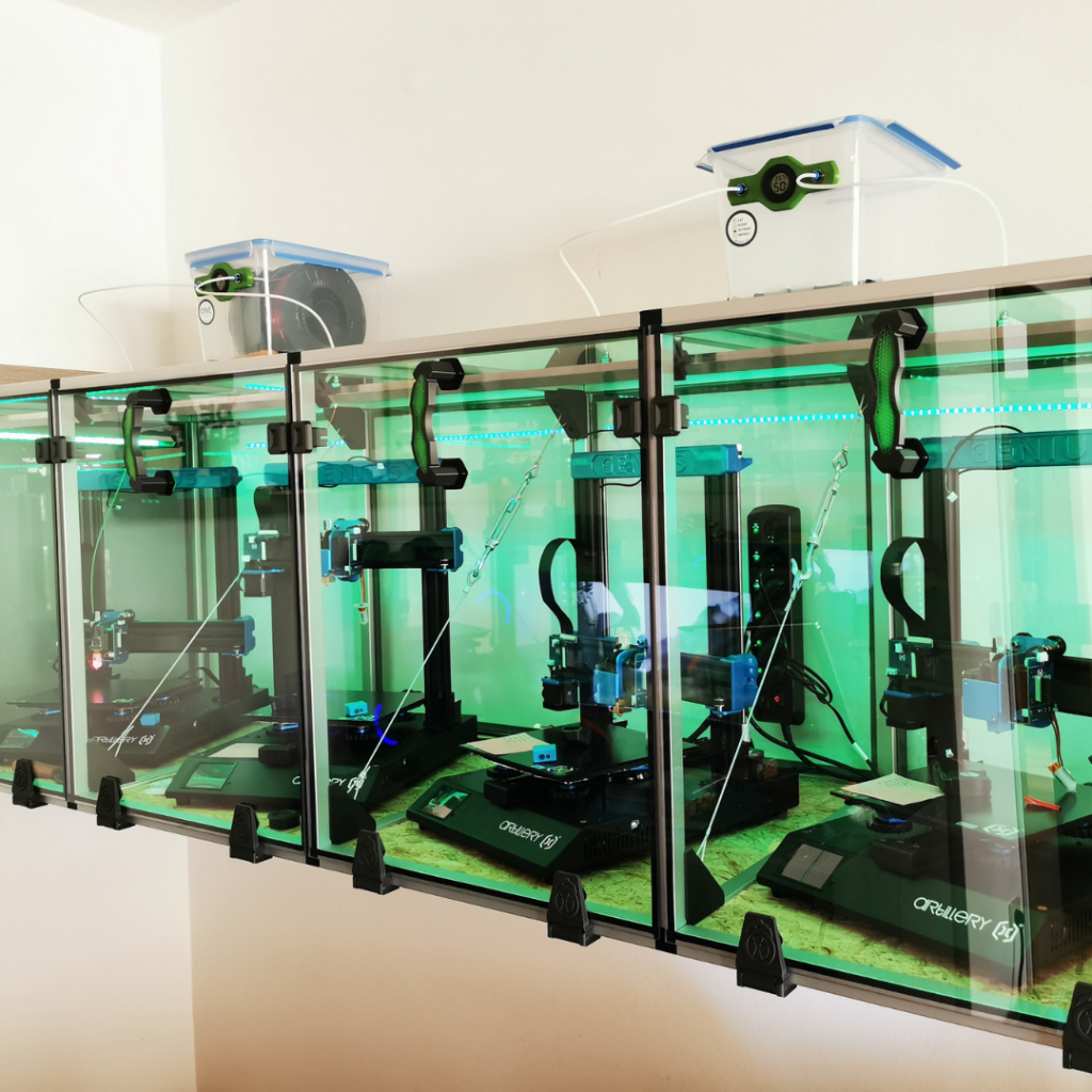 Kabine aus Polycarbonatplatten für 3D-Drucker